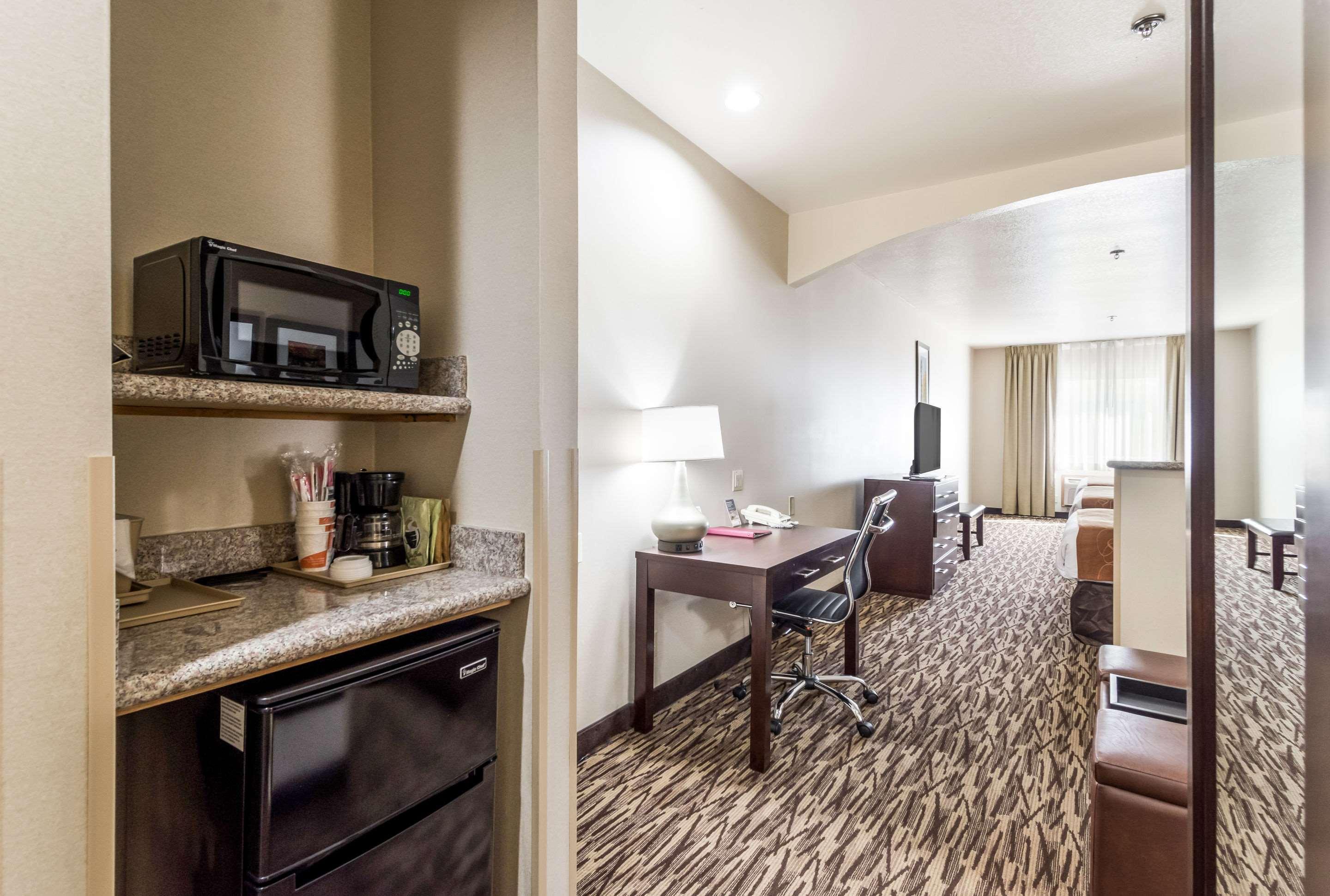 Comfort Suites Portland Airport Esterno foto