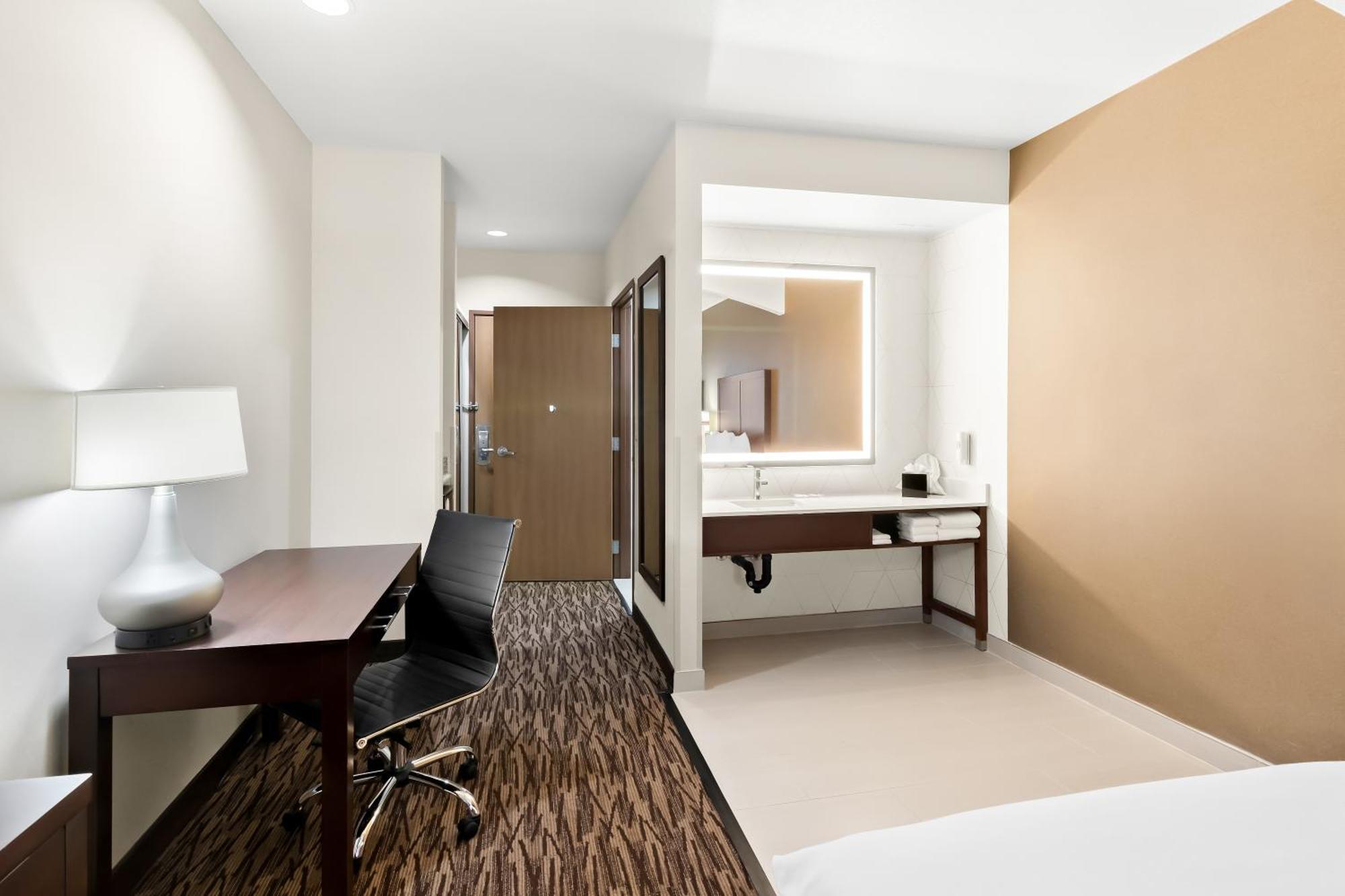 Comfort Suites Portland Airport Esterno foto